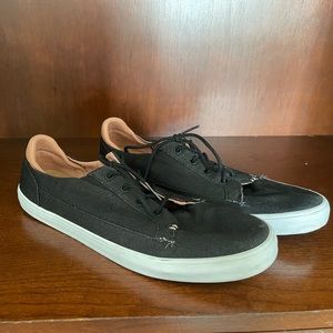 Reef Iris Canvas Sneaker Women’s 7